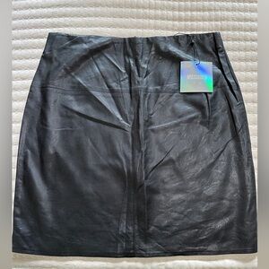 Missguided Black Faux Leather Skirt Size 10 NWT